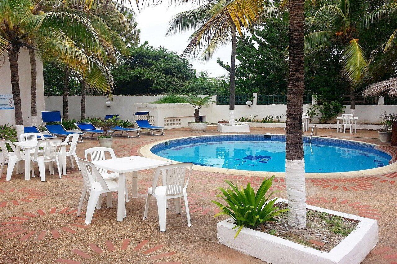 Hotel Golden Paradise Playa El Agua Luaran gambar
