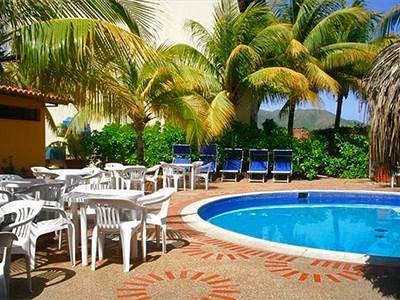 Hotel Golden Paradise Playa El Agua Luaran gambar